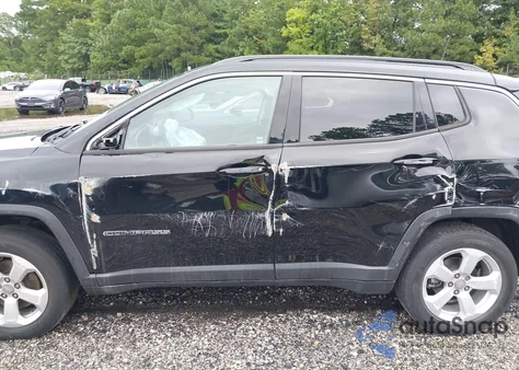 2021 Jeep Compass Latitude 4X4 из США, поврежденный, VIN 3C4NJDBB2MT501215